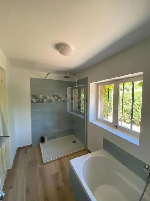 Villa Provencale Familiale Avec Piscine グリモー 0*,
